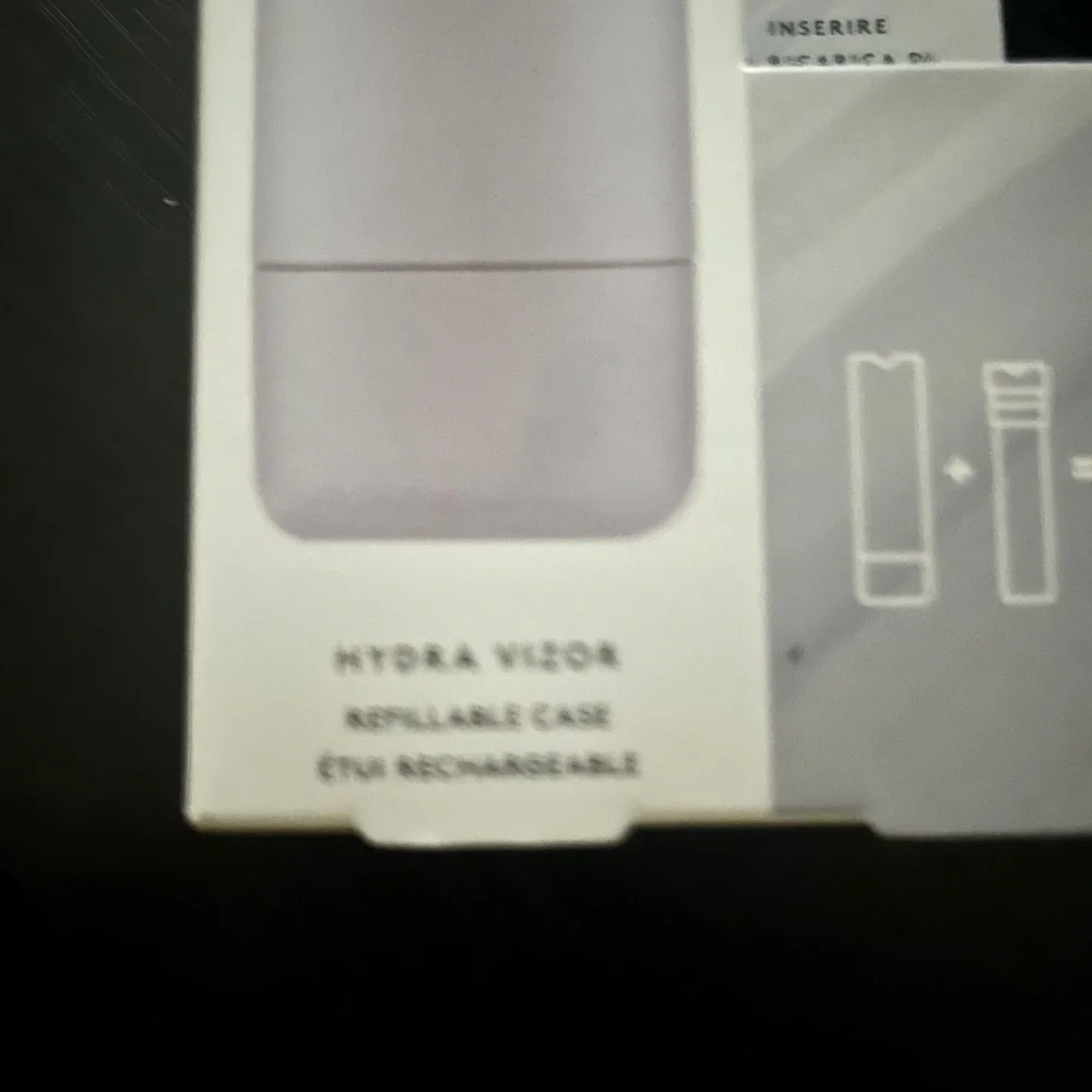 FENTY BEAUTY Hydra Vizor Refillable Case - Picture 4 of 7